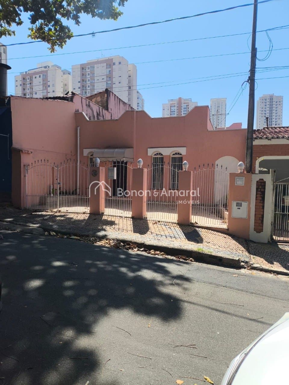 Casa comercial à Venda - Taquaral em Campinas / SP