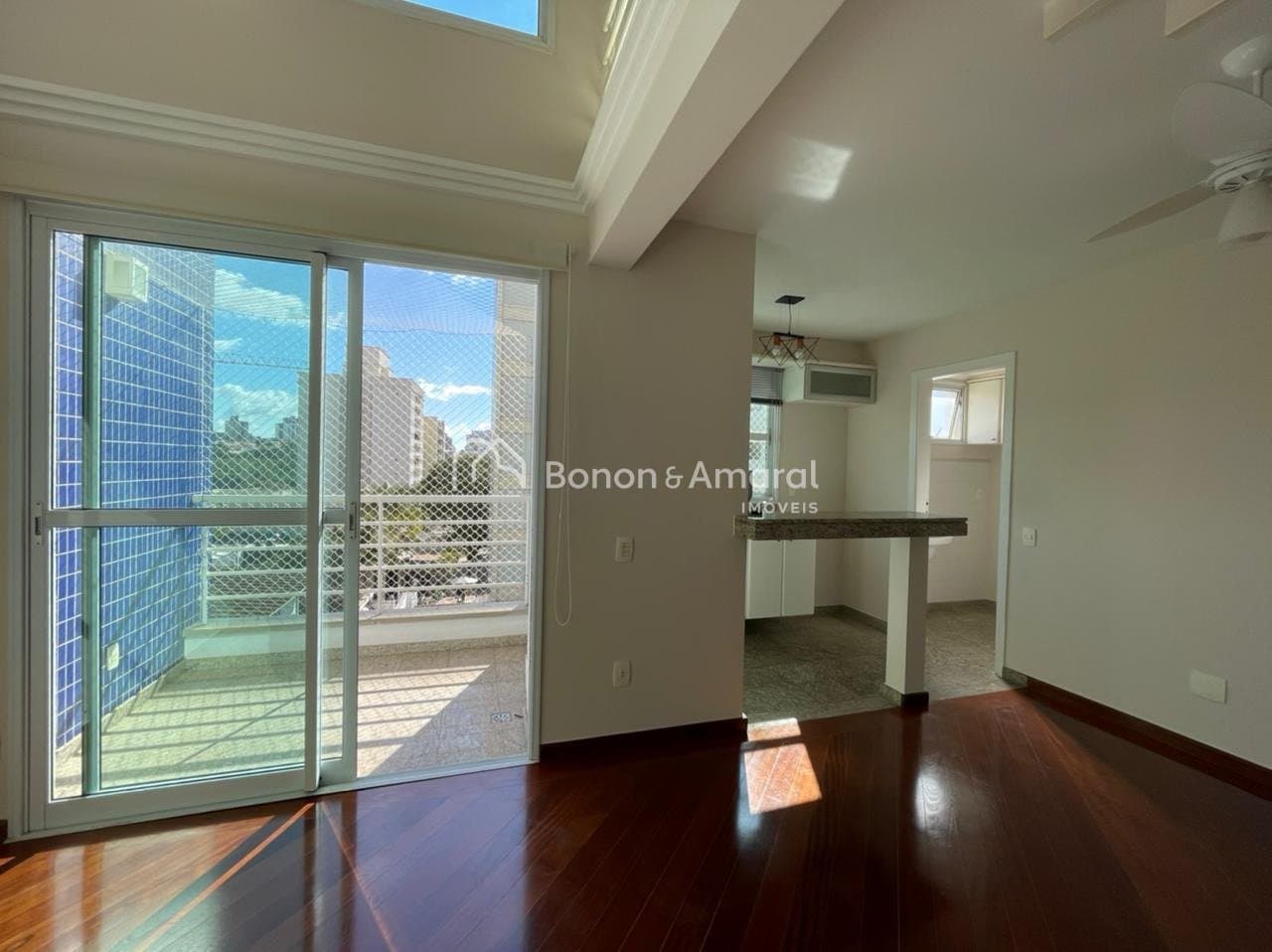 Apartamento à Venda - Cambuí em Campinas / SP