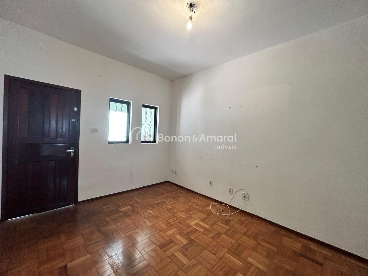 Casa à Venda - Jardim Belo Horizonte em Campinas / SP