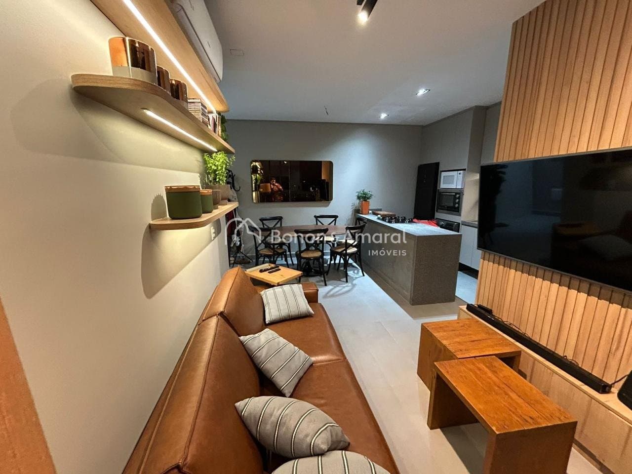 Apartamento à Venda - Cambuí em Campinas / SP