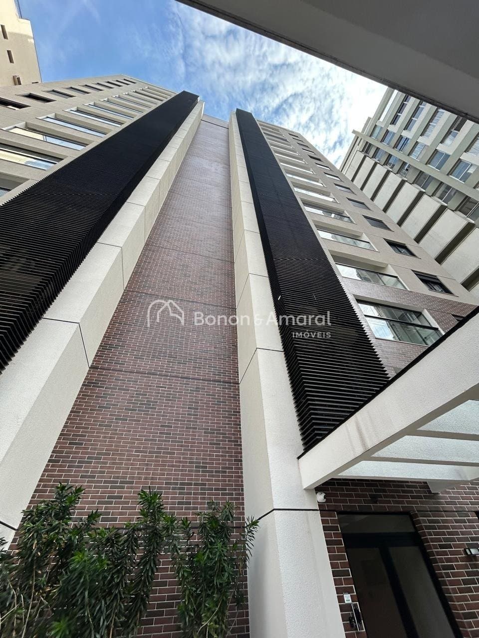 Apartamento à Venda - Cambuí em Campinas / SP