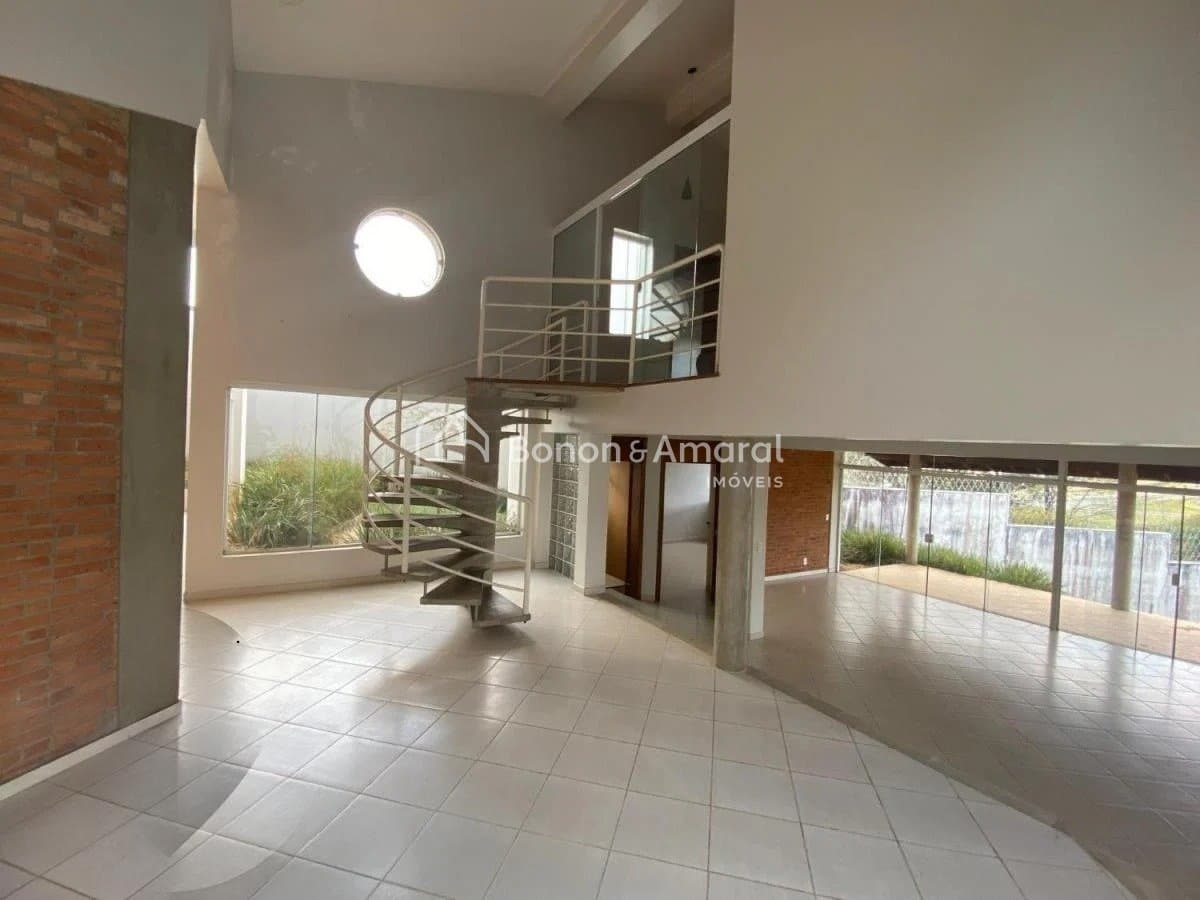 Casa em Condomínio à Venda - Bairro das Palmeiras em Campinas / SP
