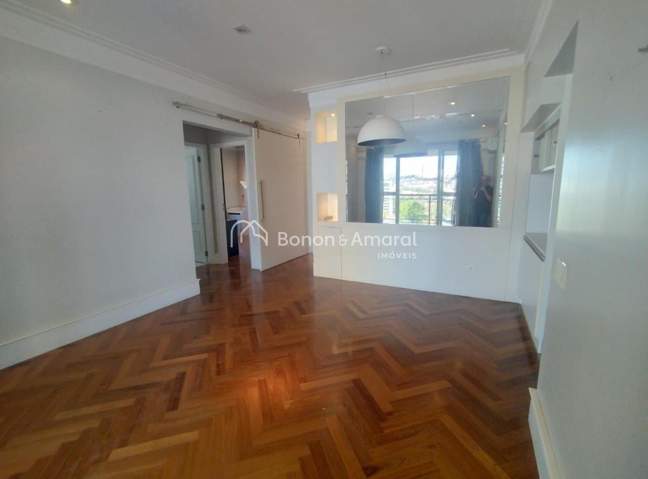 Apartamento à Venda - Cambuí em Campinas / SP