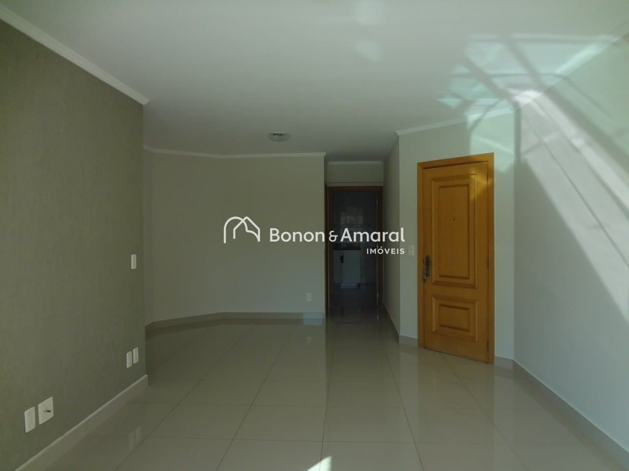 Apartamento à Venda - Mansões Santo Antônio em Campinas / SP