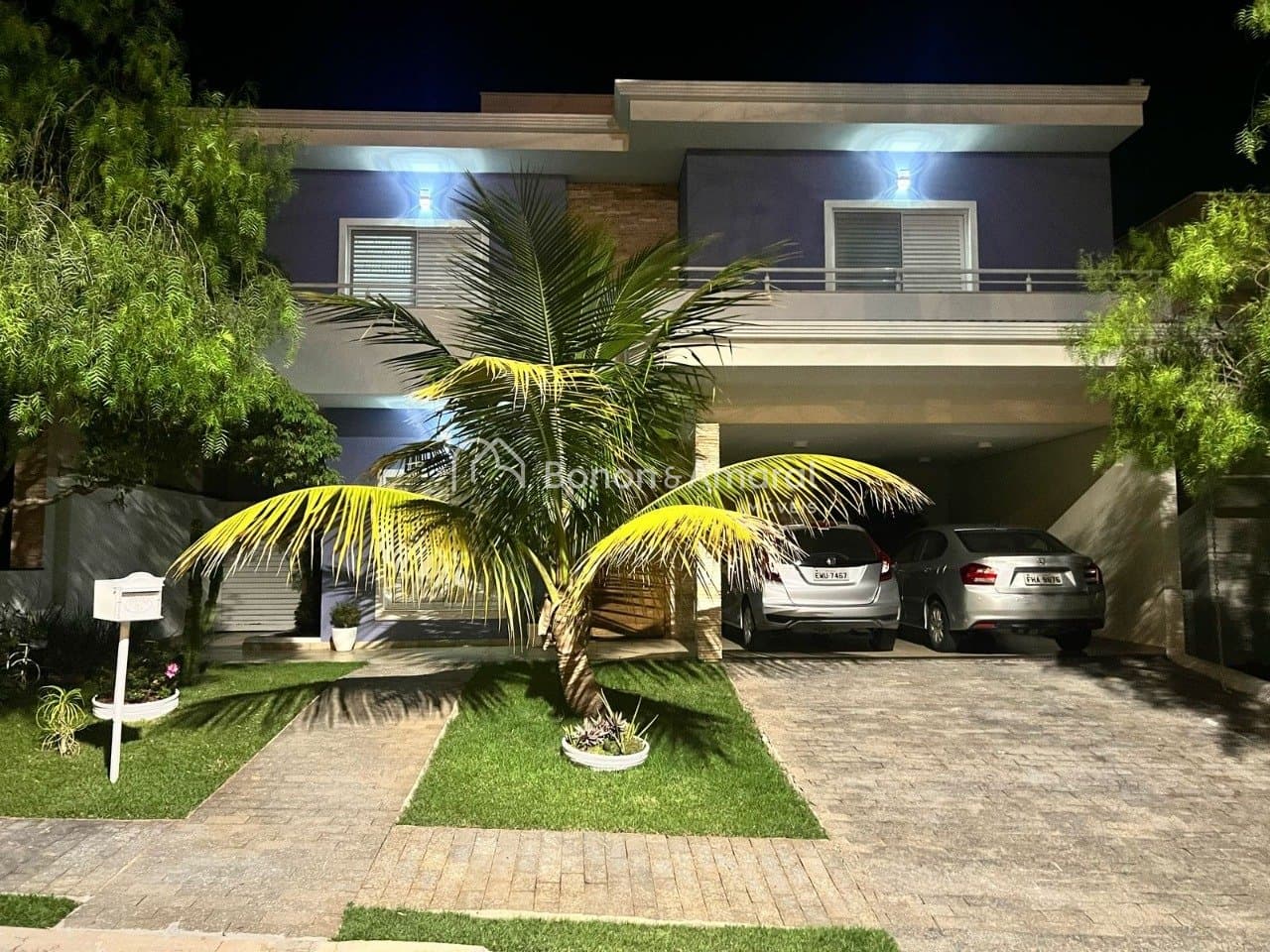 Casa em Condomínio à Venda - Roncáglia em Valinhos / SP