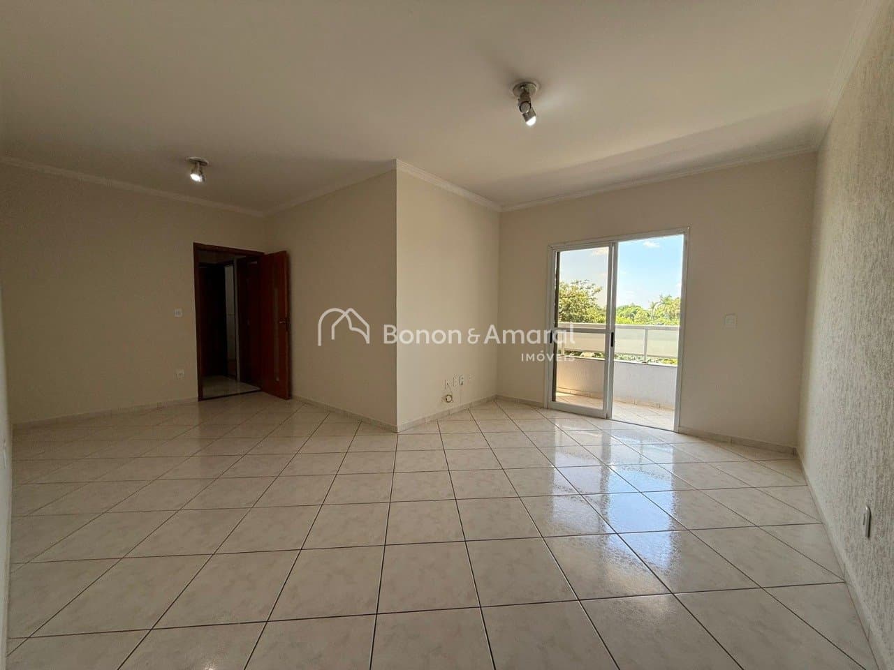 Apartamento à Venda - Santa Terezinha em Paulínia / SP