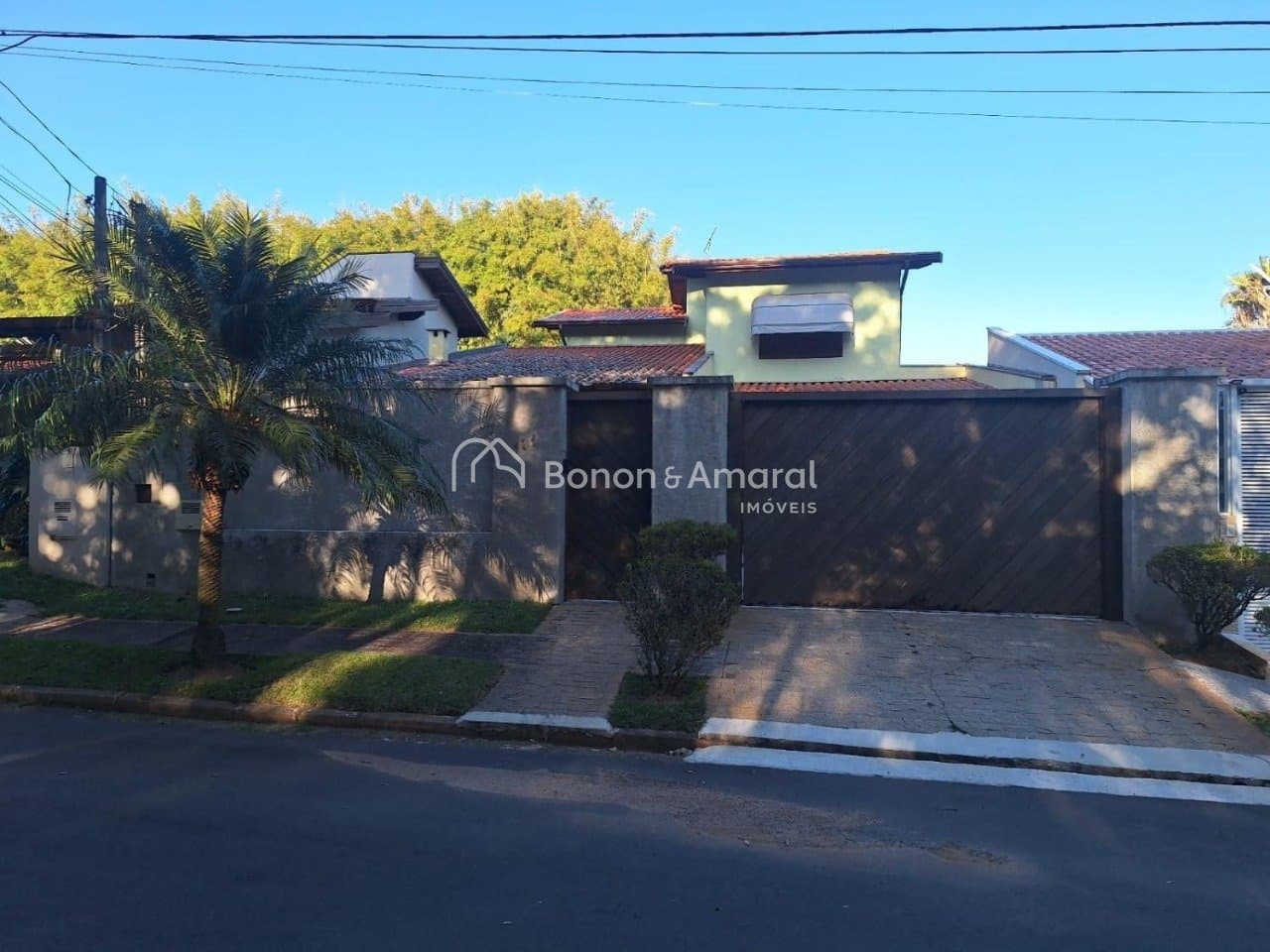Casa em Condomínio à Venda - Loteamento Caminhos de São Conrado (Sousas) em Campinas / SP