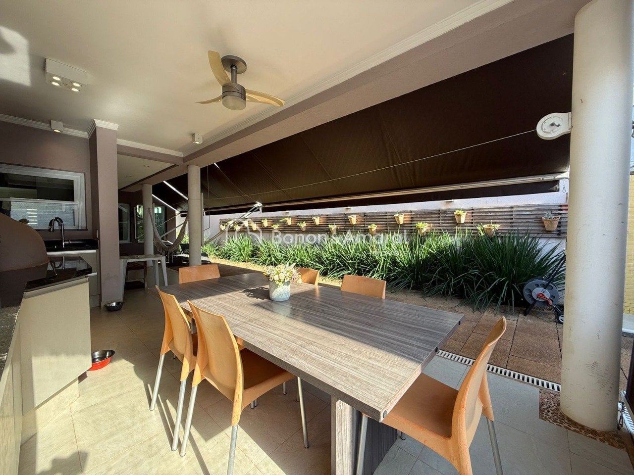 Casa em Condomínio à Venda - Parque Brasil 500 em Paulínia / SP