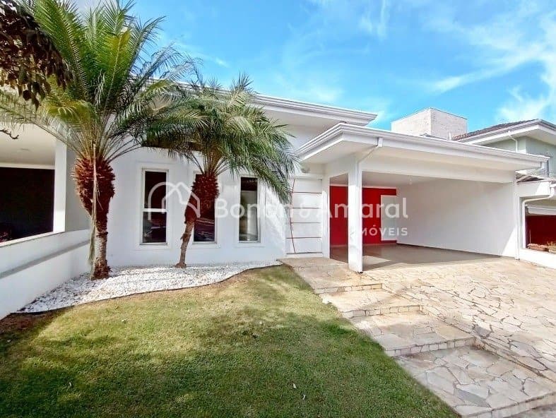 Casa em Condomínio à Venda - Roncáglia em Valinhos / SP