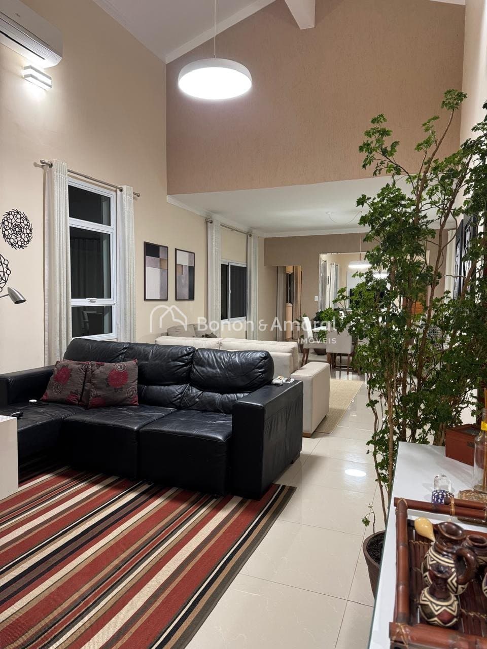 Casa em Condomínio à Venda - Betel em Paulínia / SP