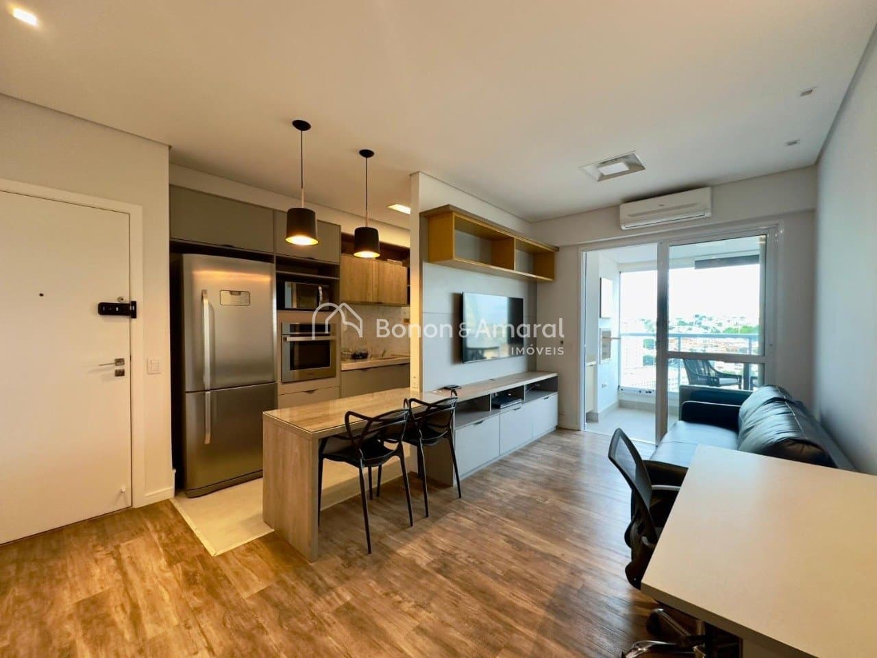 Apartamento à Venda - Cambuí em Campinas / SP