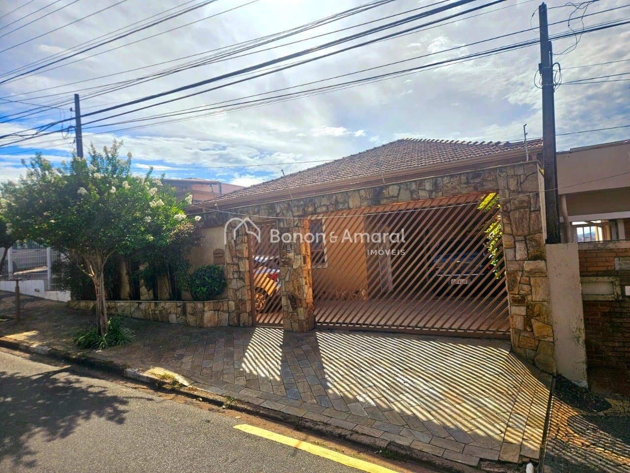 Casa à Venda - Vila Nogueira em Campinas / SP