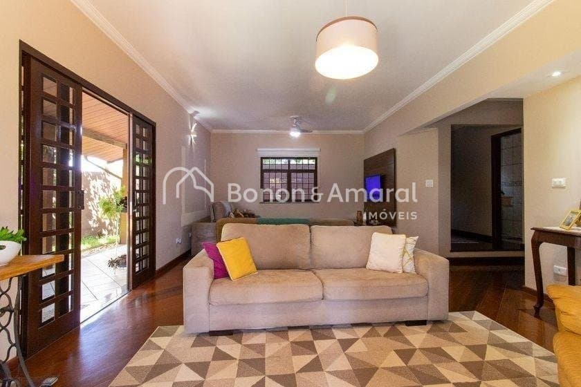Casa à Venda - Jardim do Sol em Campinas / SP