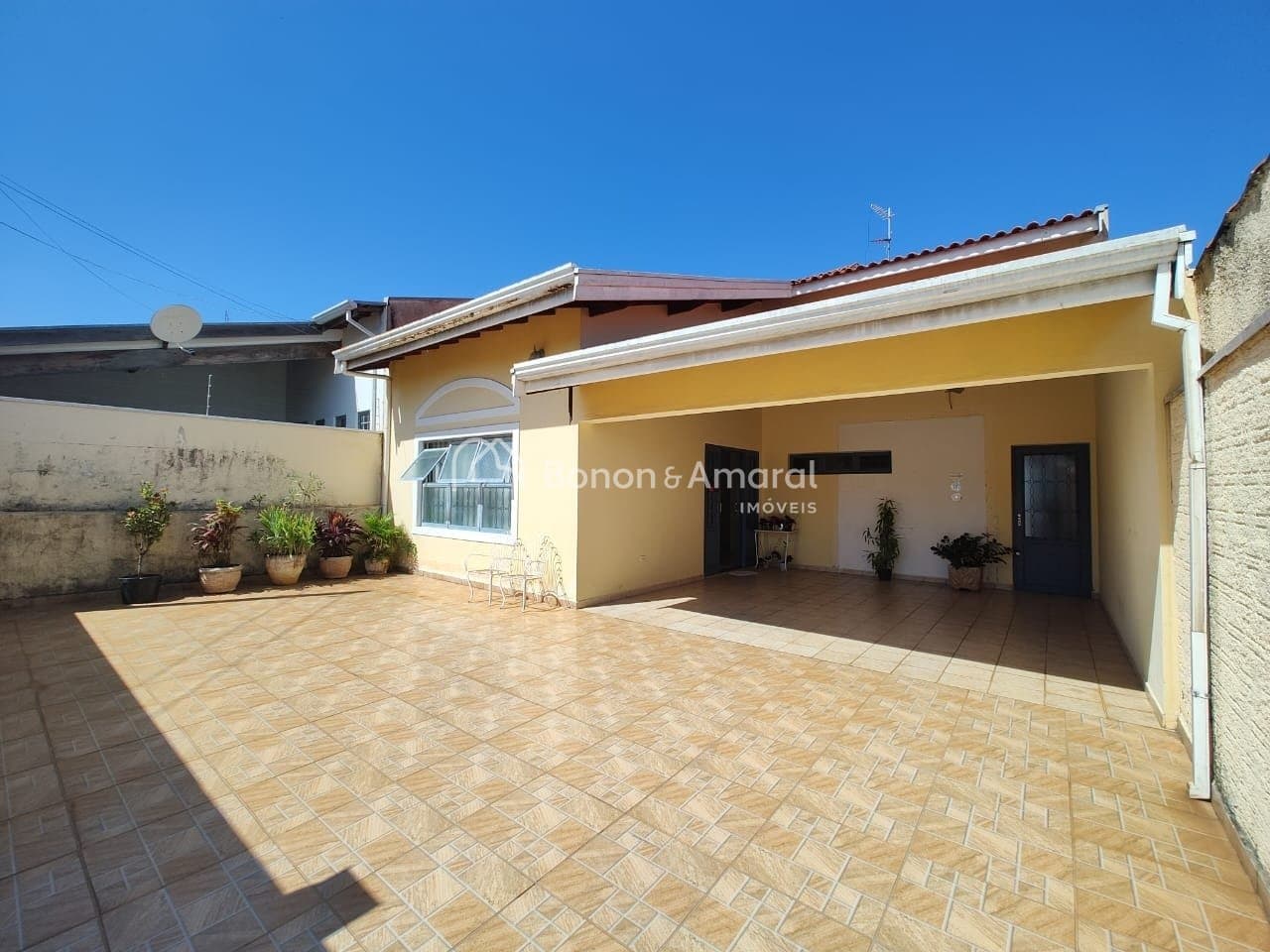Casa à Venda no Vila Bressani em Paulínia / SP