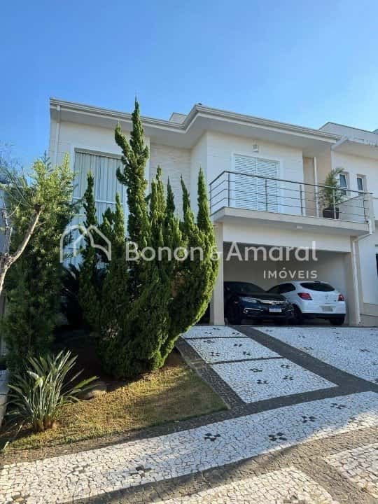 Casa em Condomínio, — foto principal