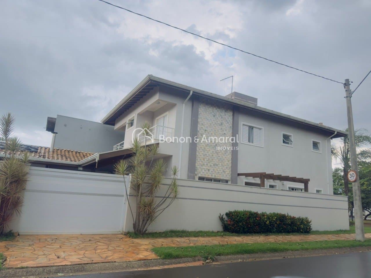 Casa em Condomínio à Venda no Parque Brasil 500 em Paulínia / SP