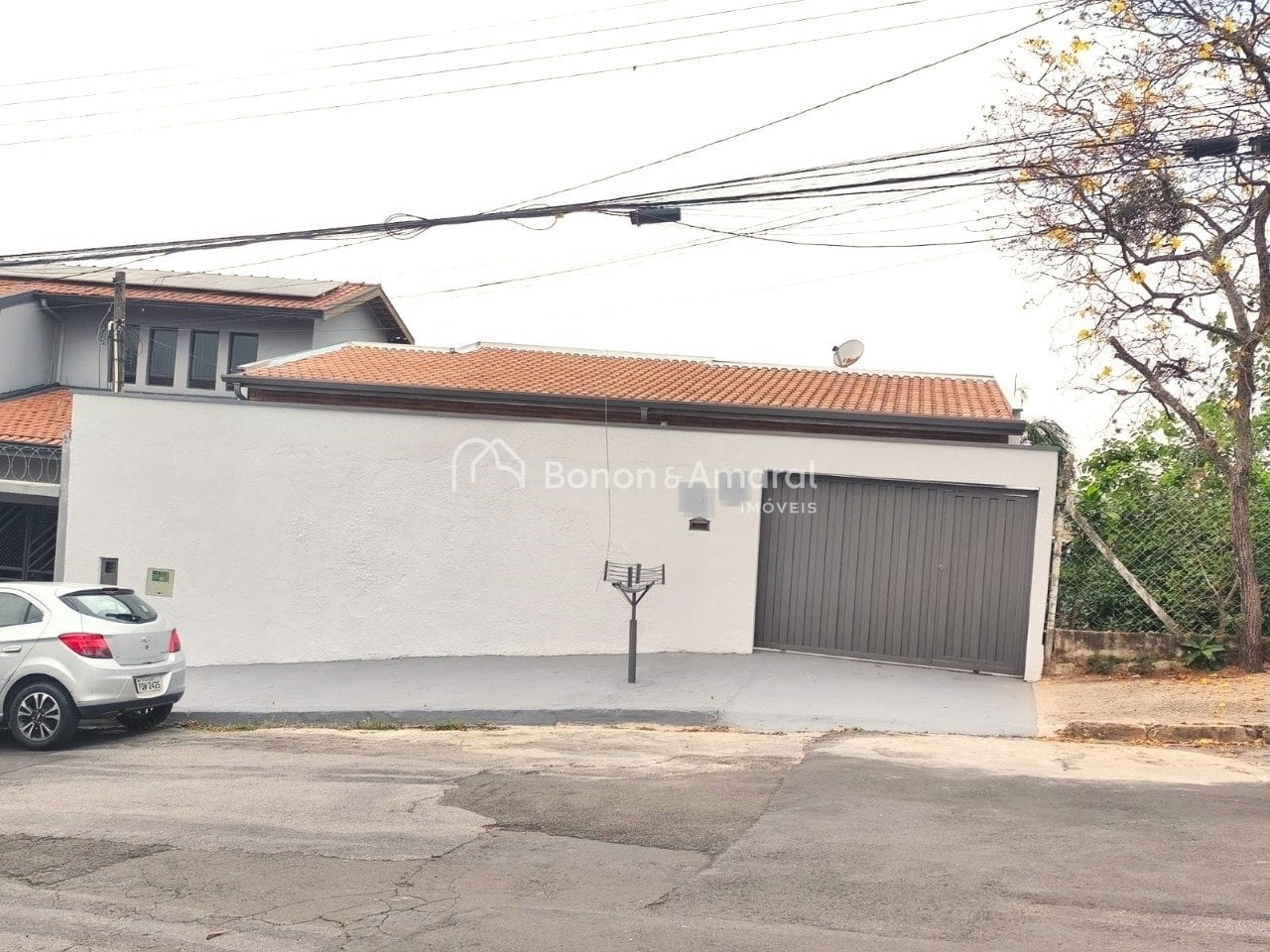 Casa à Venda - Vila Nogueira em Campinas / SP