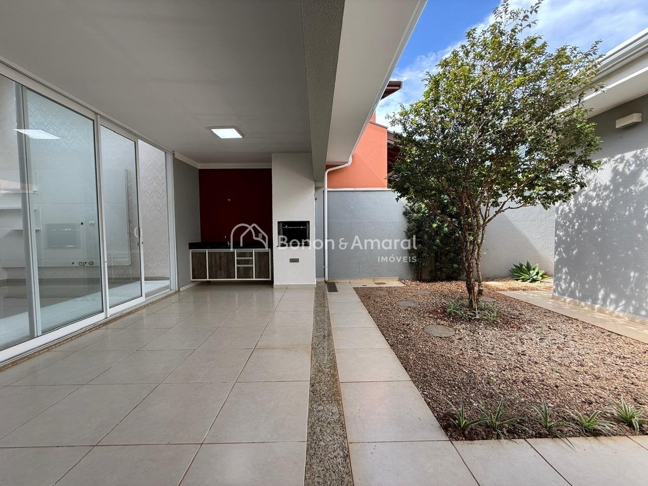 Casa em Condomínio à Venda - Betel em Paulínia / SP