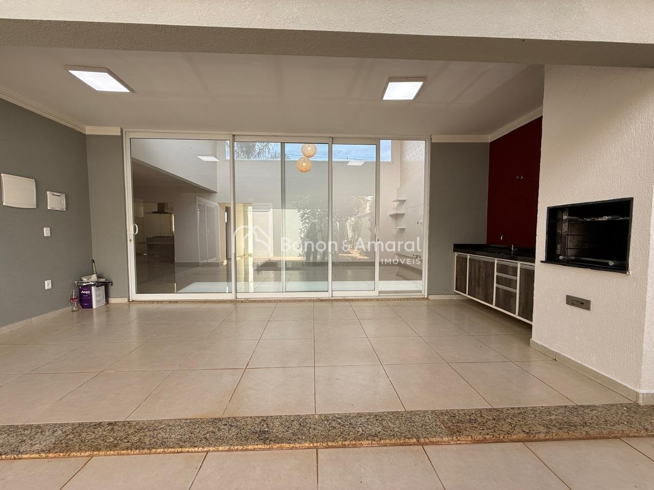 Casa em Condomínio à Venda - Betel em Paulínia / SP