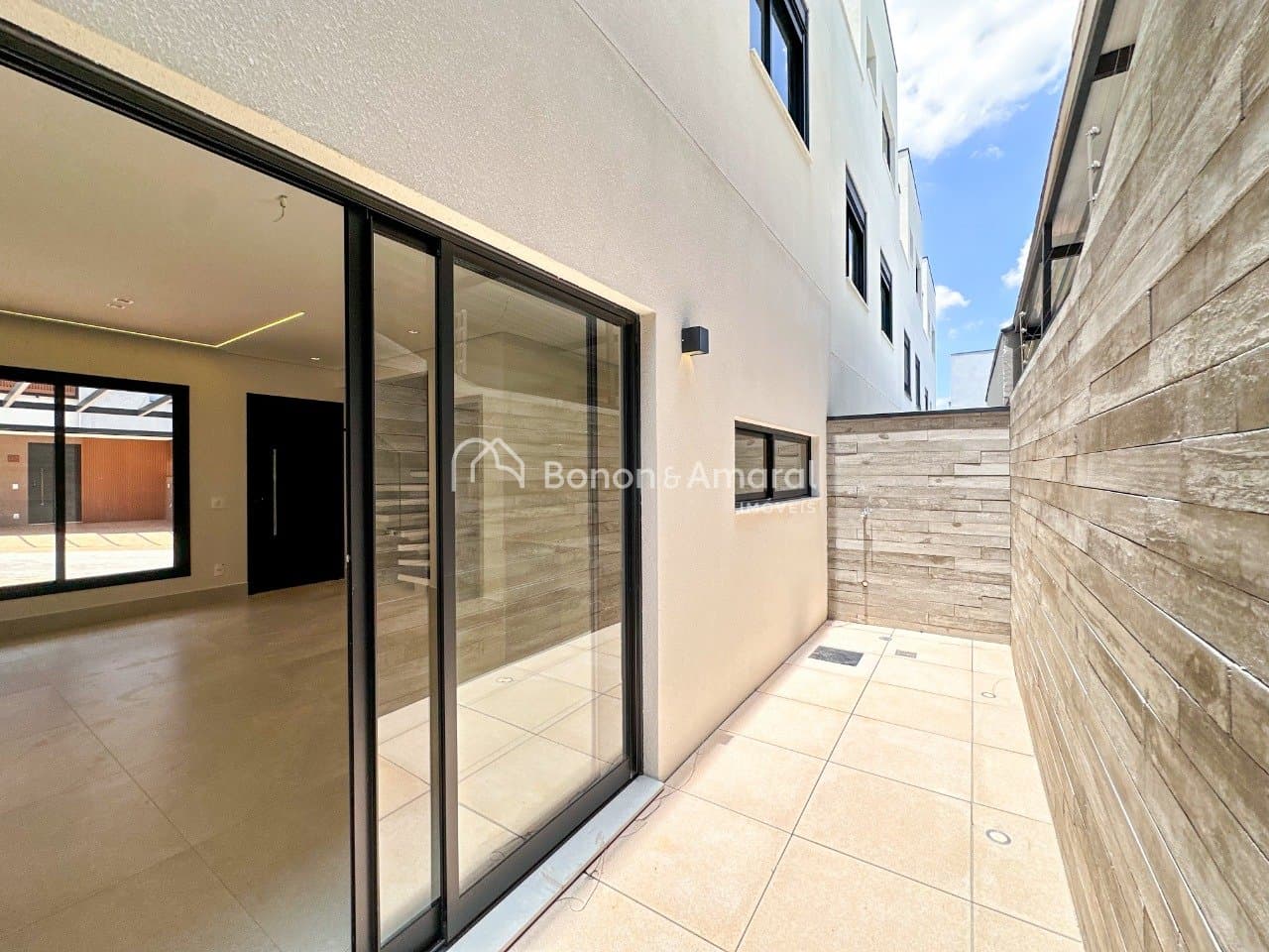 Casa em Condomínio à Venda - Chácara Primavera em Campinas / SP