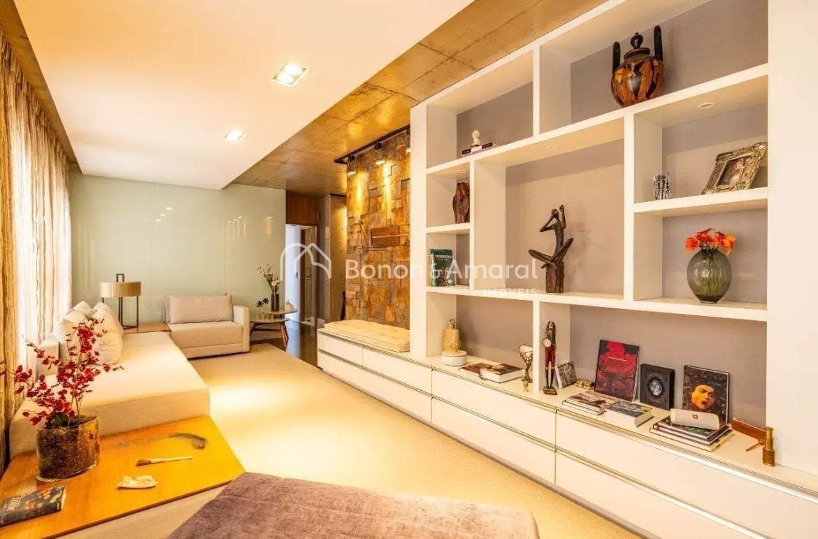 Apartamento à Venda no Cambuí em Campinas / SP