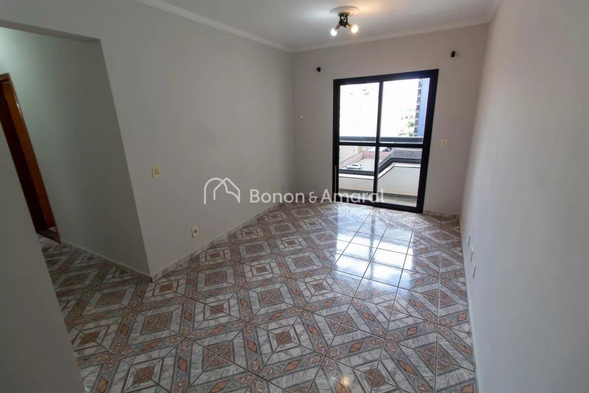 Apartamento à Venda - Chácara Primavera em Campinas / SP
