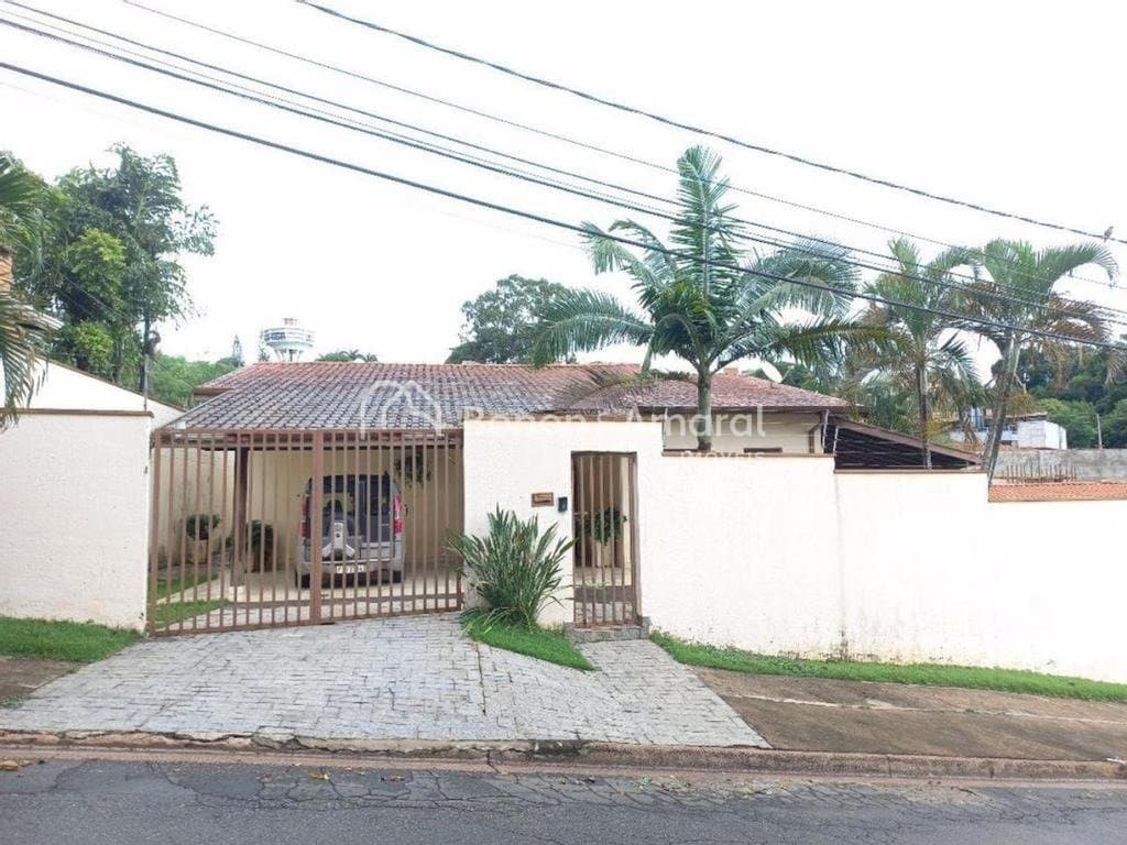 Casa à Venda - Parque Alto Taquaral em Campinas / SP