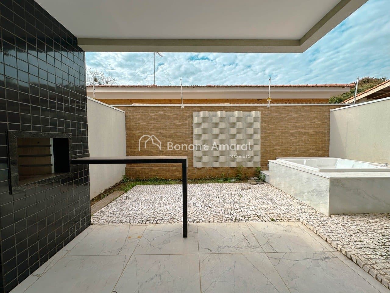 Casa em Condomínio à Venda no Morumbi em Paulínia / SP