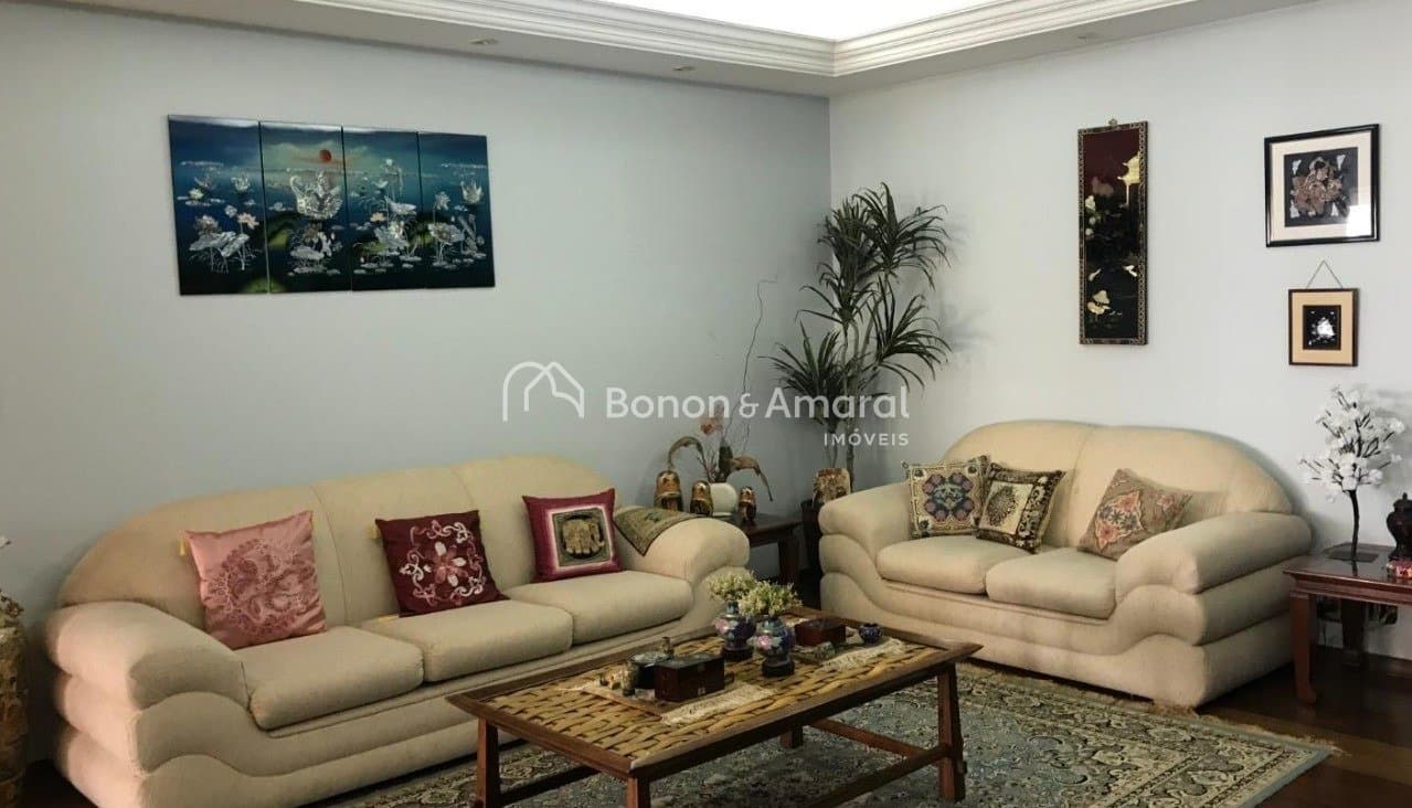 Apartamento à Venda no Cambuí em Campinas / SP