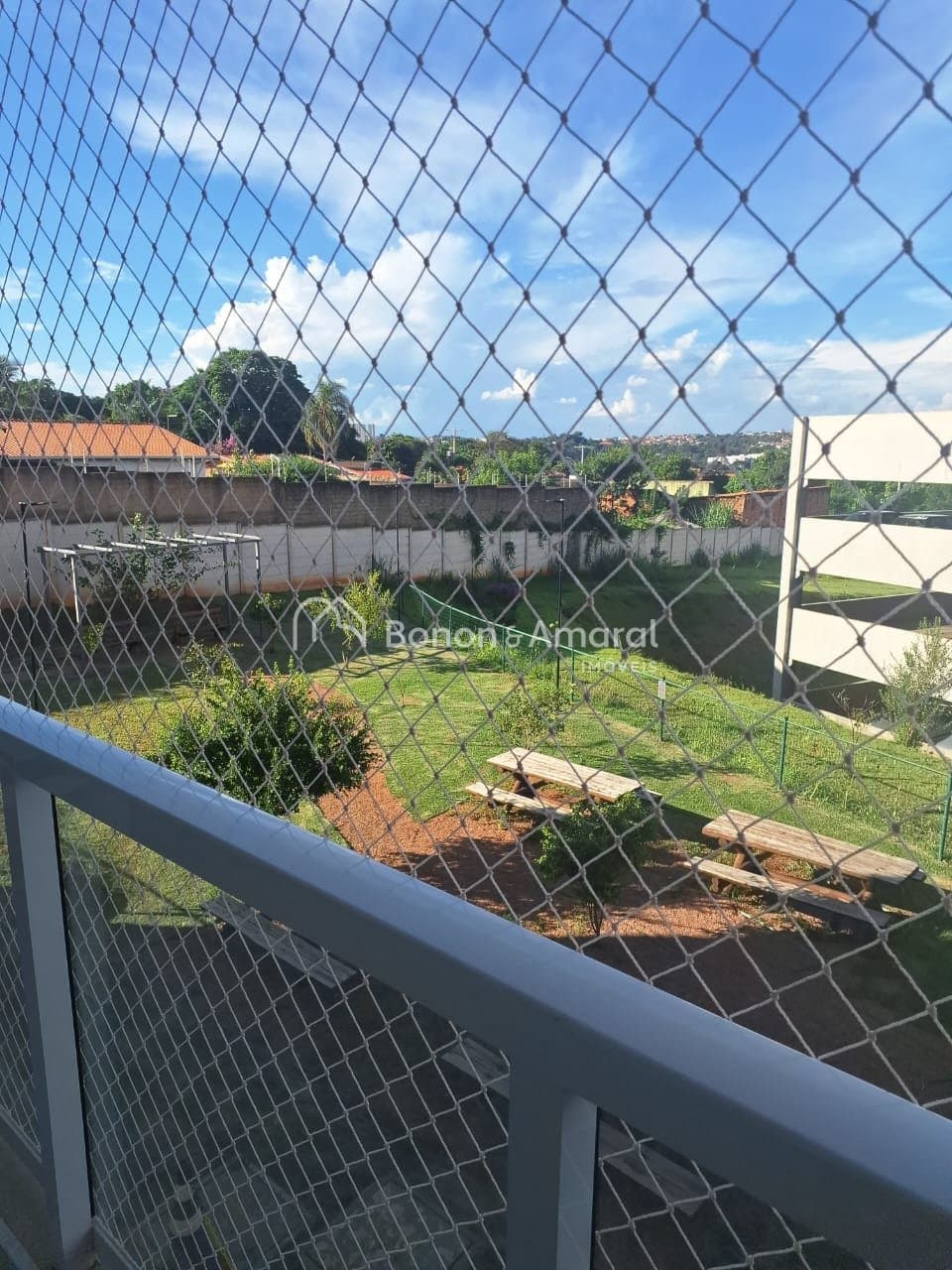 Apartamento à Venda no Balneário Tropical em Paulínia / SP