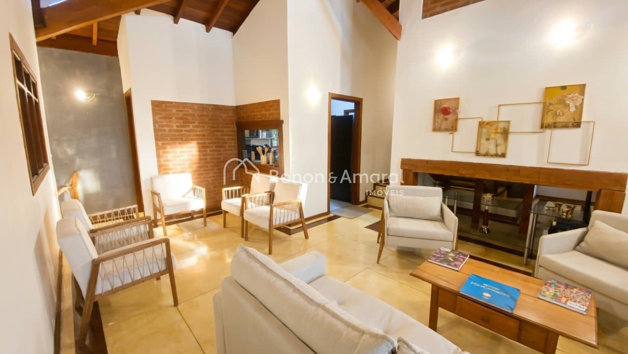 Casa em Condomínio à Venda - Loteamento Caminhos de São Conrado (Sousas) em Campinas / SP