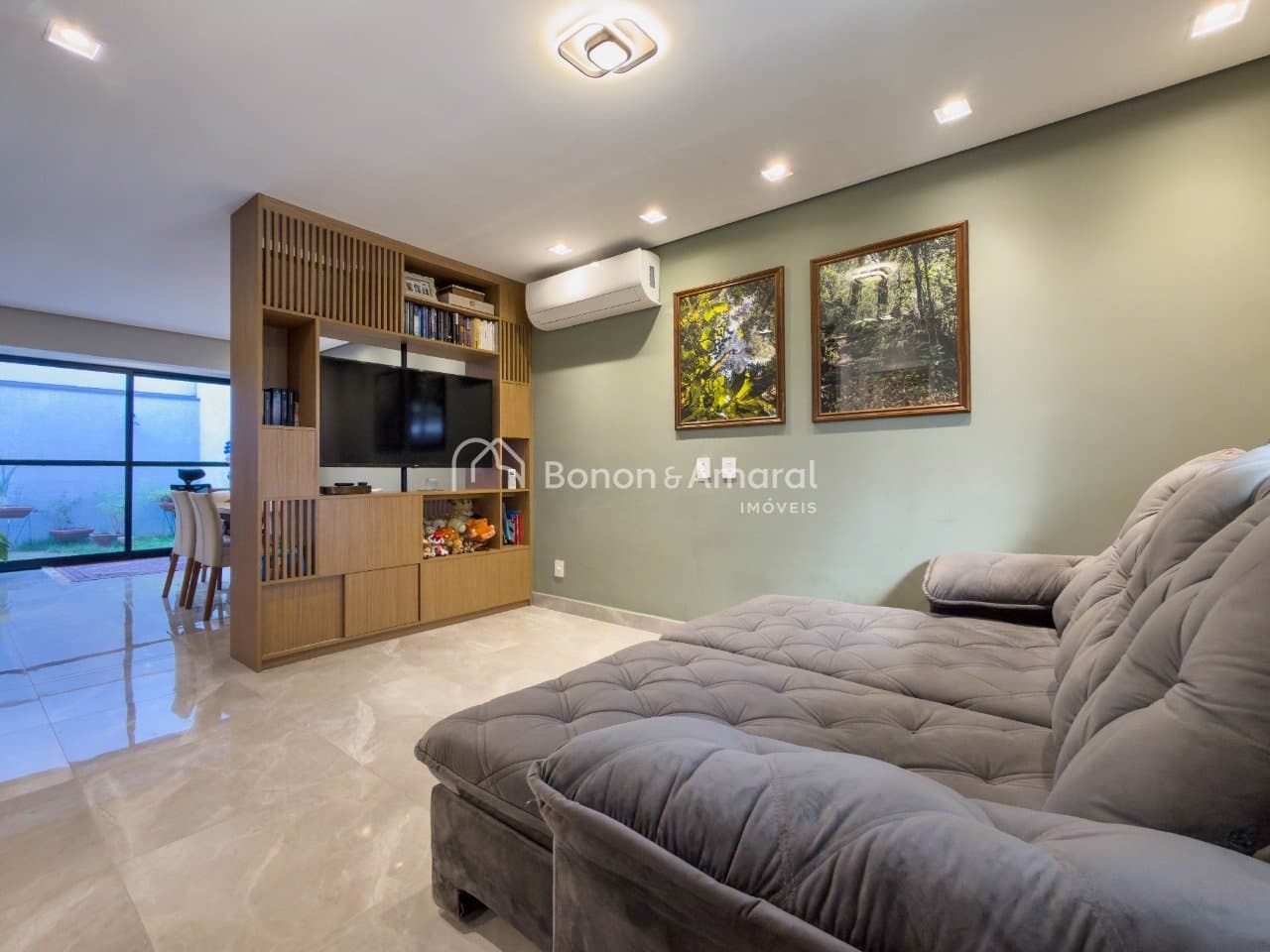 Casa em Condomínio à Venda - Mansões Santo Antônio em Campinas / SP