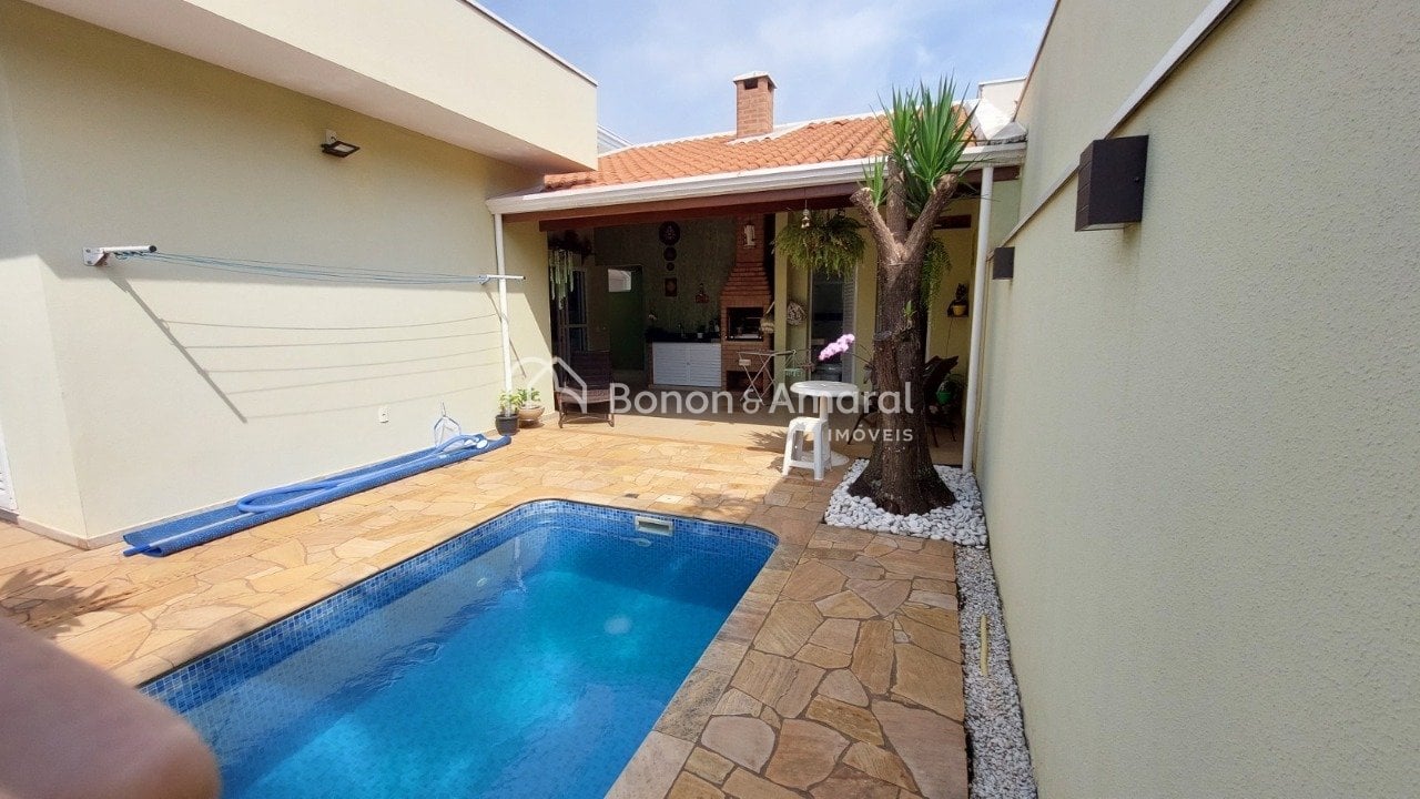 Casa em Condomínio à Venda - Betel em Paulínia / SP