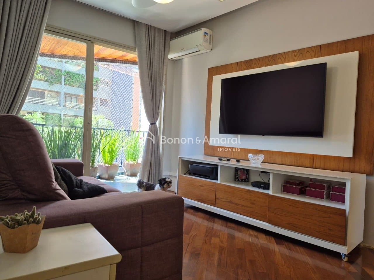 Apartamento à Venda - Cambuí em Campinas / SP