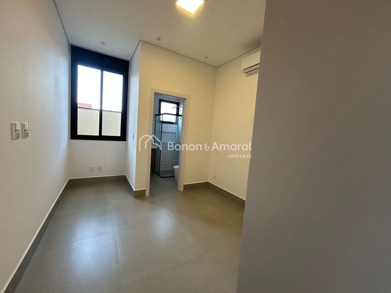Casa em Condomínio à Venda no Parque Brasil 500 em Paulínia / SP