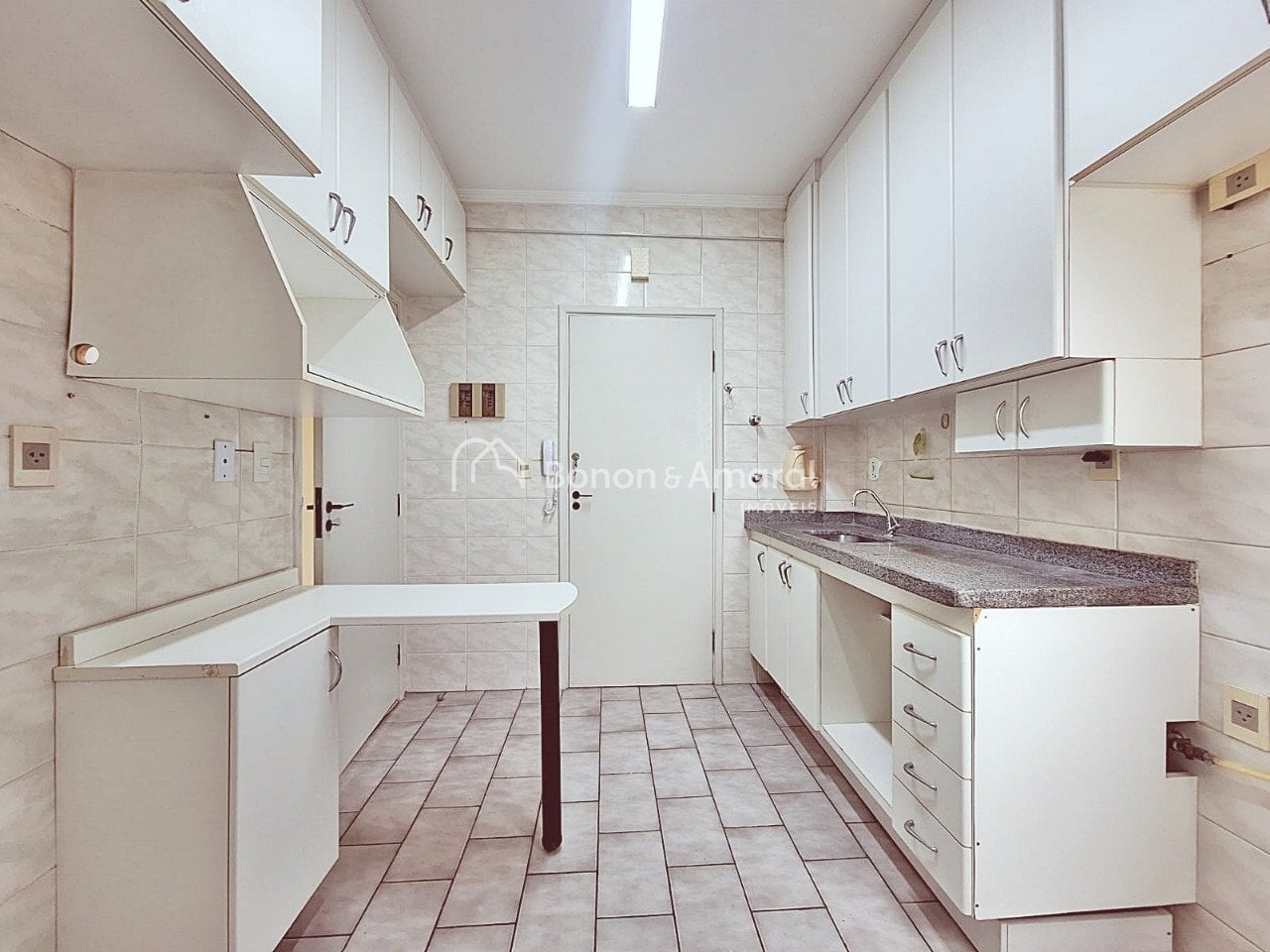Apartamento no Condominio Edificio Santa Victoria, Jardim Flamboyant, Campinas/SP