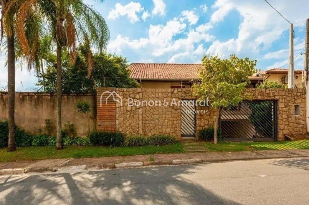 Casa à Venda - Vila Lemos em Campinas / SP
