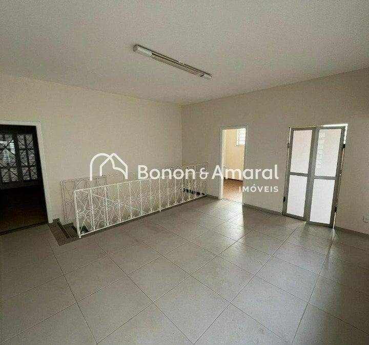 Casa à Venda - Chácara da Barra em Campinas / SP