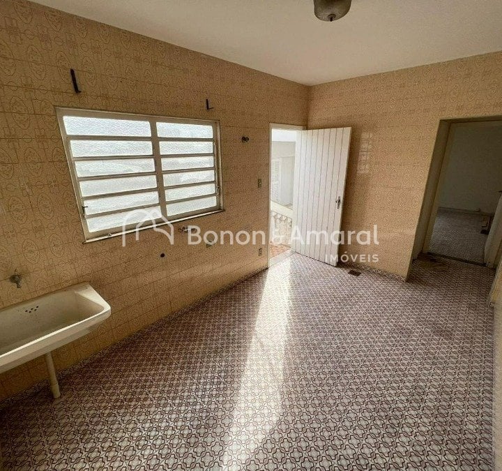Casa à Venda - Chácara da Barra em Campinas / SP