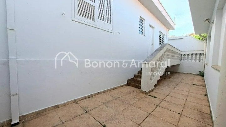 Casa à Venda - Chácara da Barra em Campinas / SP