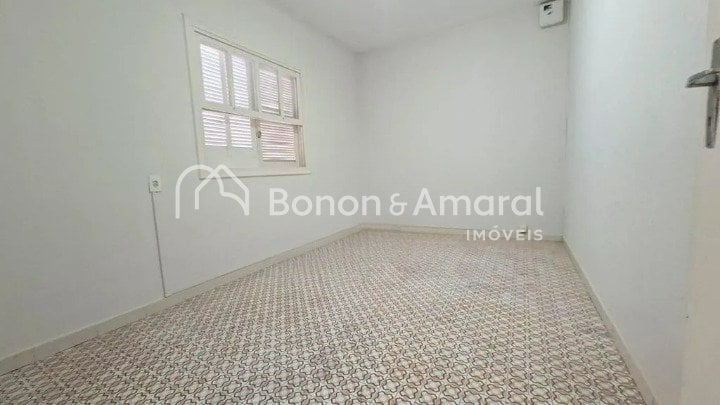 Casa à Venda - Chácara da Barra em Campinas / SP