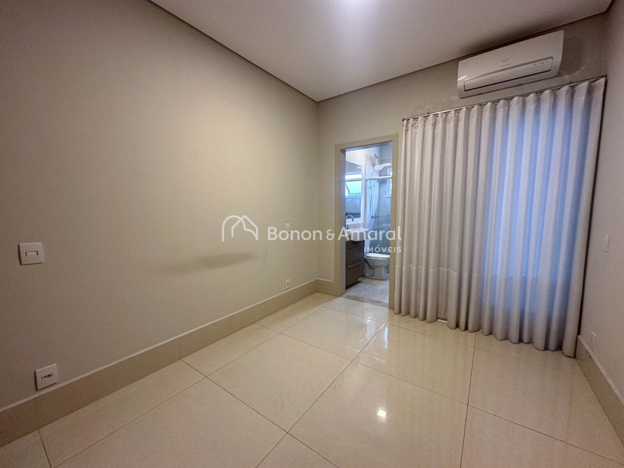 Casa em Condomínio no Villagio Morumbi, Morumbi, Paulínia/SP