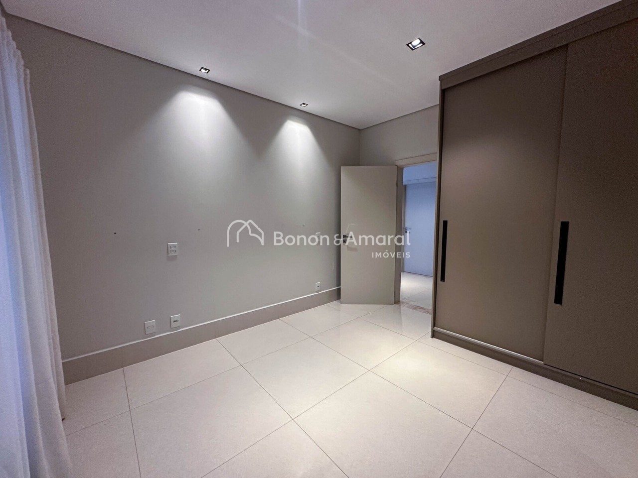 Casa em Condomínio no Villagio Morumbi, Morumbi, Paulínia/SP
