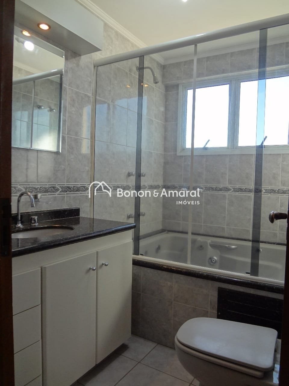 Apartamento à Venda - Mansões Santo Antônio em Campinas / SP