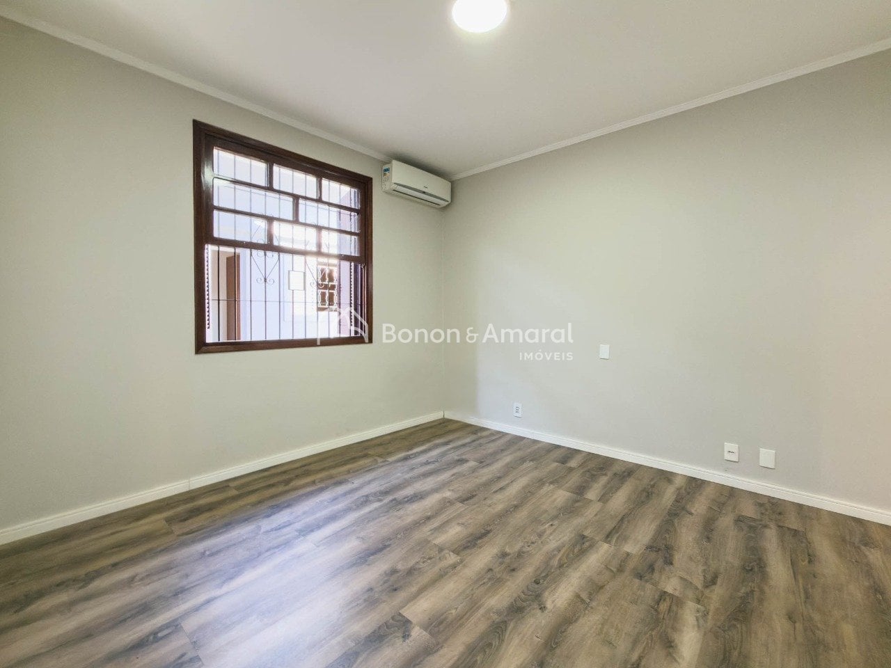 Casa à Venda no Chácara da Barra em Campinas / SP