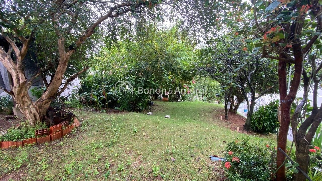 Casa em Condomínio à Venda - Loteamento Caminhos de São Conrado (Sousas) em Campinas / SP