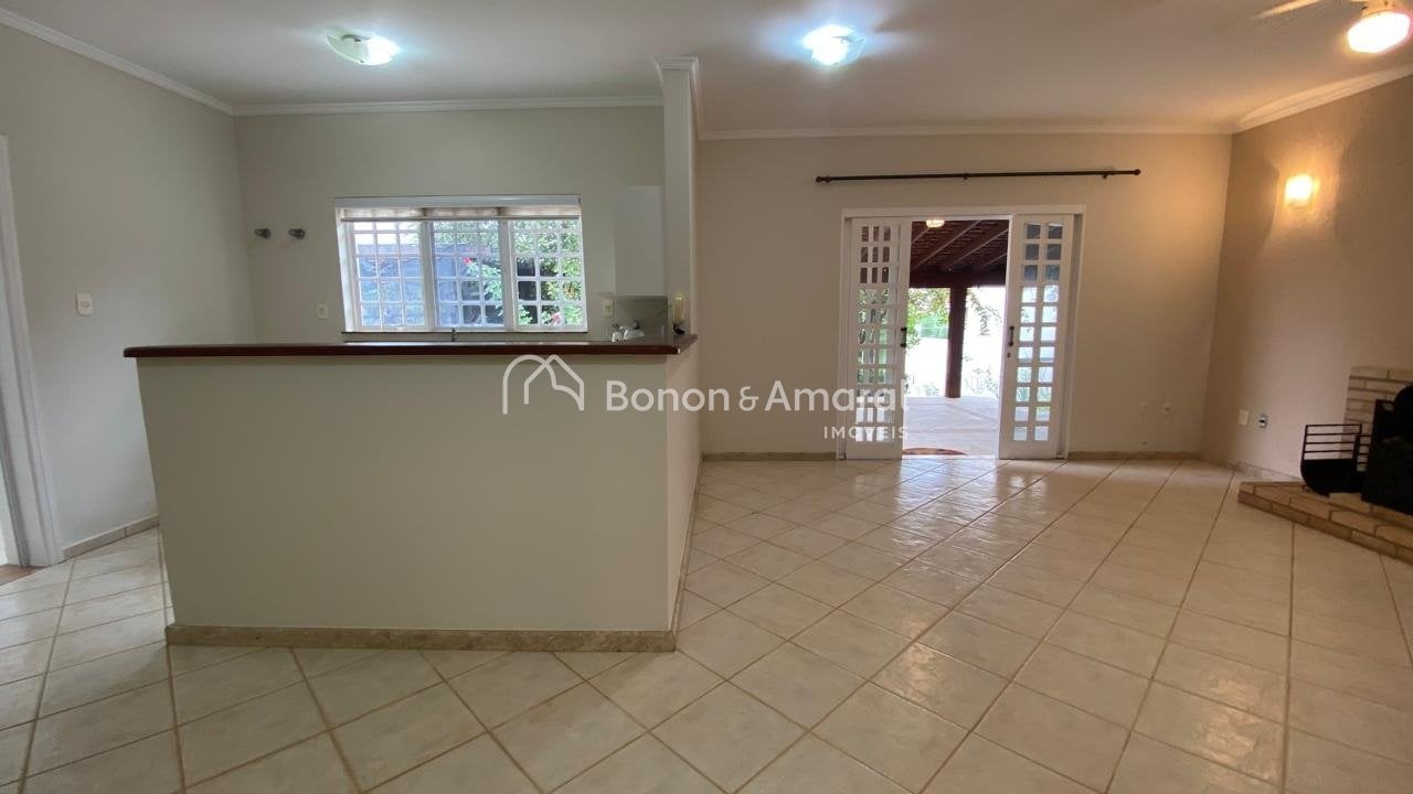 Casa em Condomínio à Venda - Loteamento Caminhos de São Conrado (Sousas) em Campinas / SP