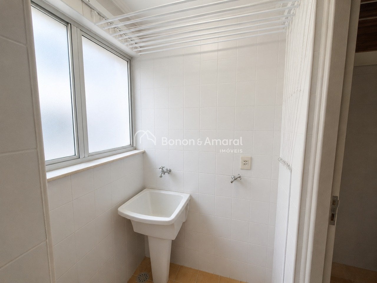 Apartamento no Condomínio Edificio João Nogueira, Cambuí, Campinas/SP