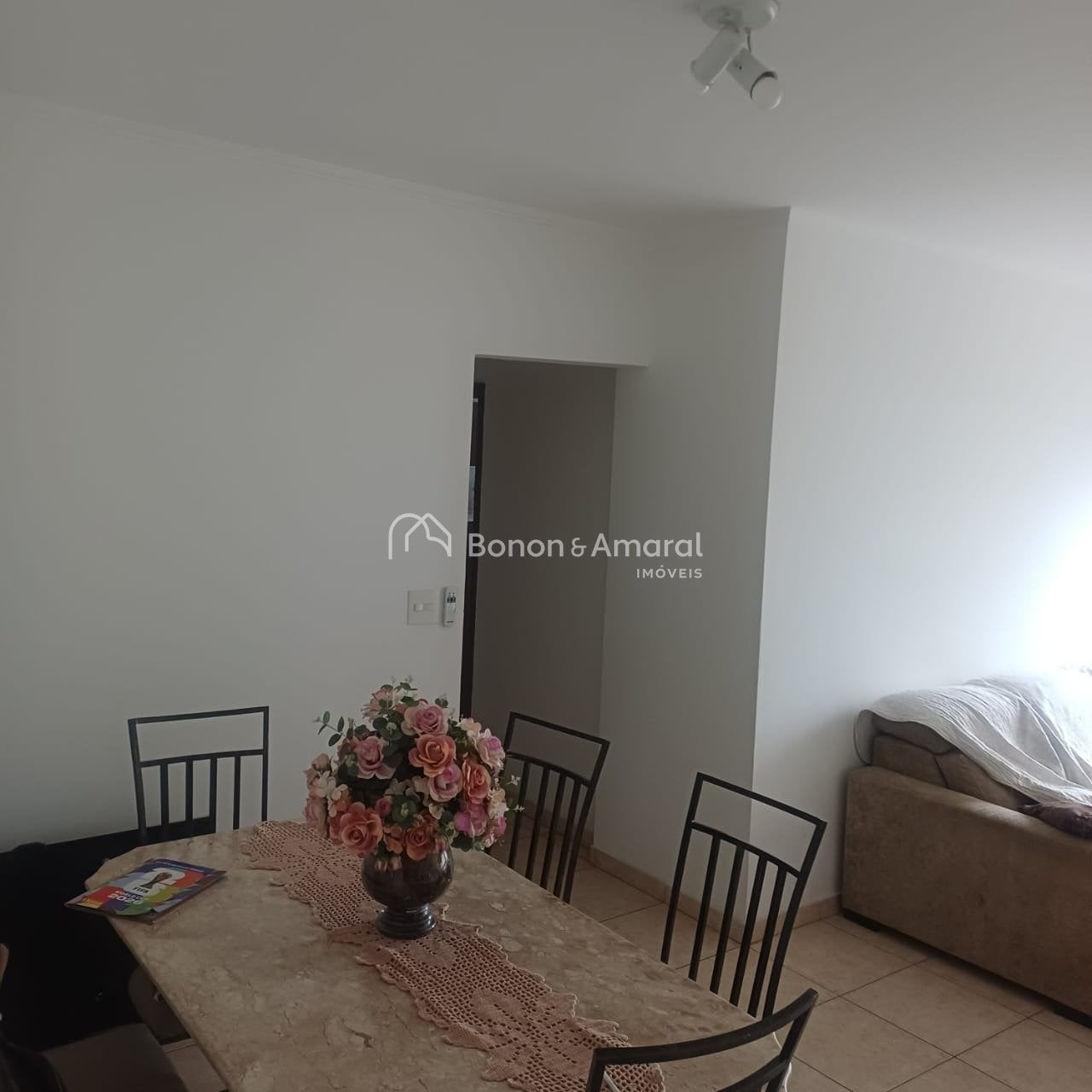 Apartamento no Edifício Aristides Paioli, Vila Itapura, Campinas/SP