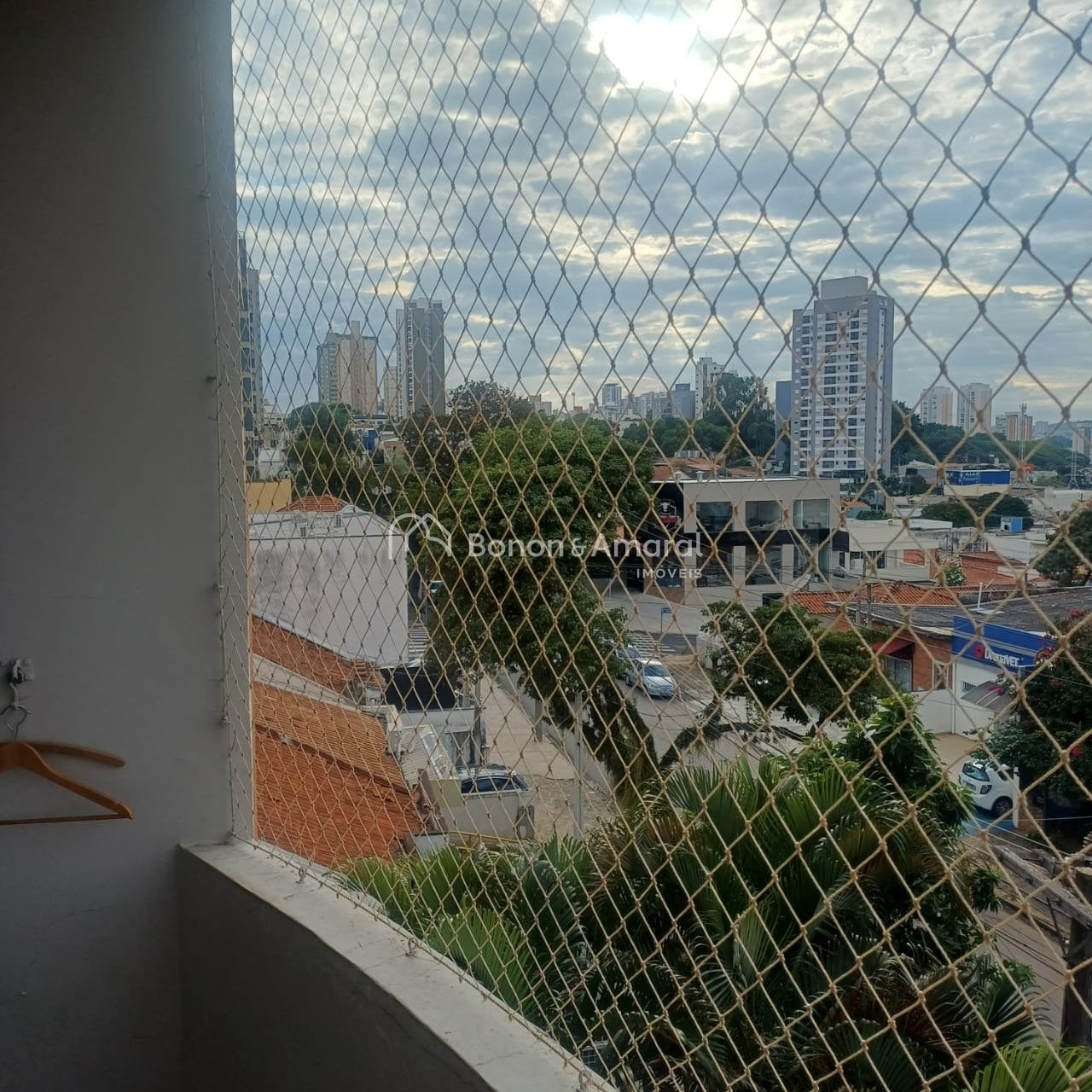 Apartamento no Edifício Aristides Paioli, Vila Itapura, Campinas/SP